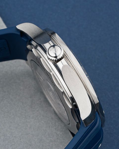 Omega Seamaster Diver 300m 210.32.42.20.06.001